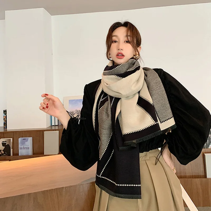 Женский зимний шарф-цепочка