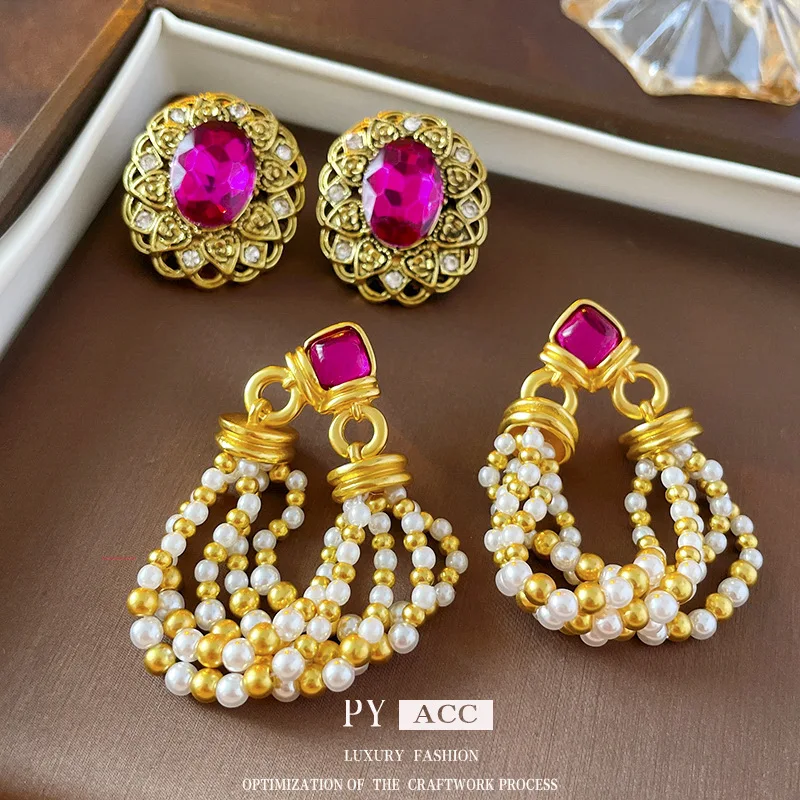 

2023 Silver Needle Medieval Inset Diamond Pattern Oval Pearl Fringe Palace Style Small Luxury New Earrings Female