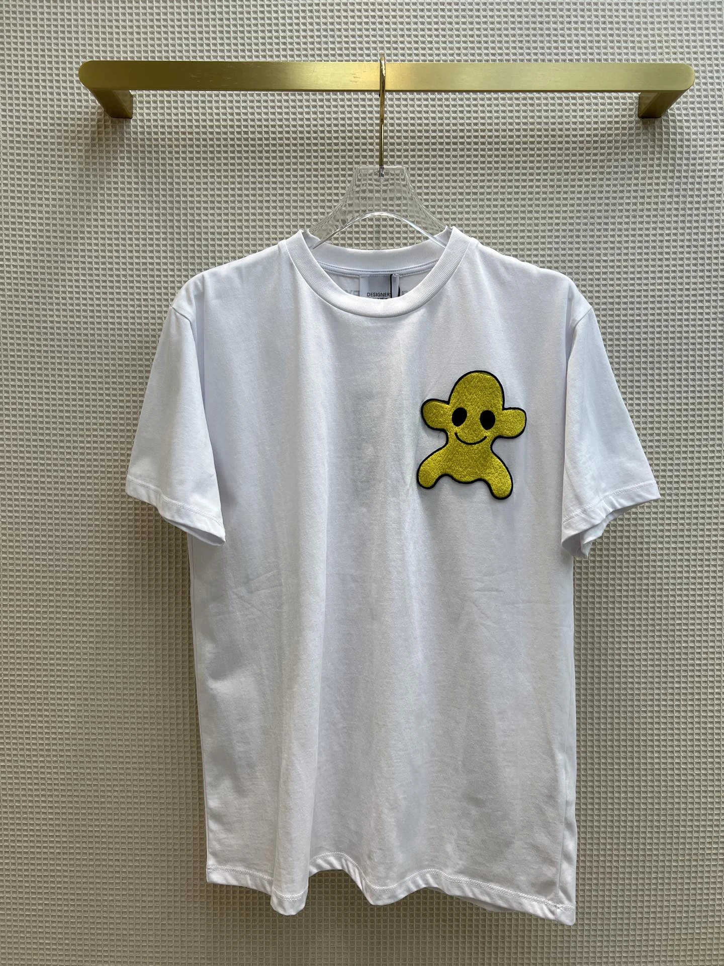 

2022 New Summer High Quality Unisex Short Sleeve Tees Chic Sweet T-Shirt Runway Designer Casual Cotton Tops