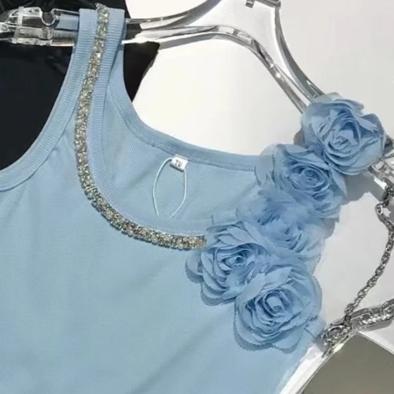 Женский трикотажный жилет с блестками и цветочным принтом