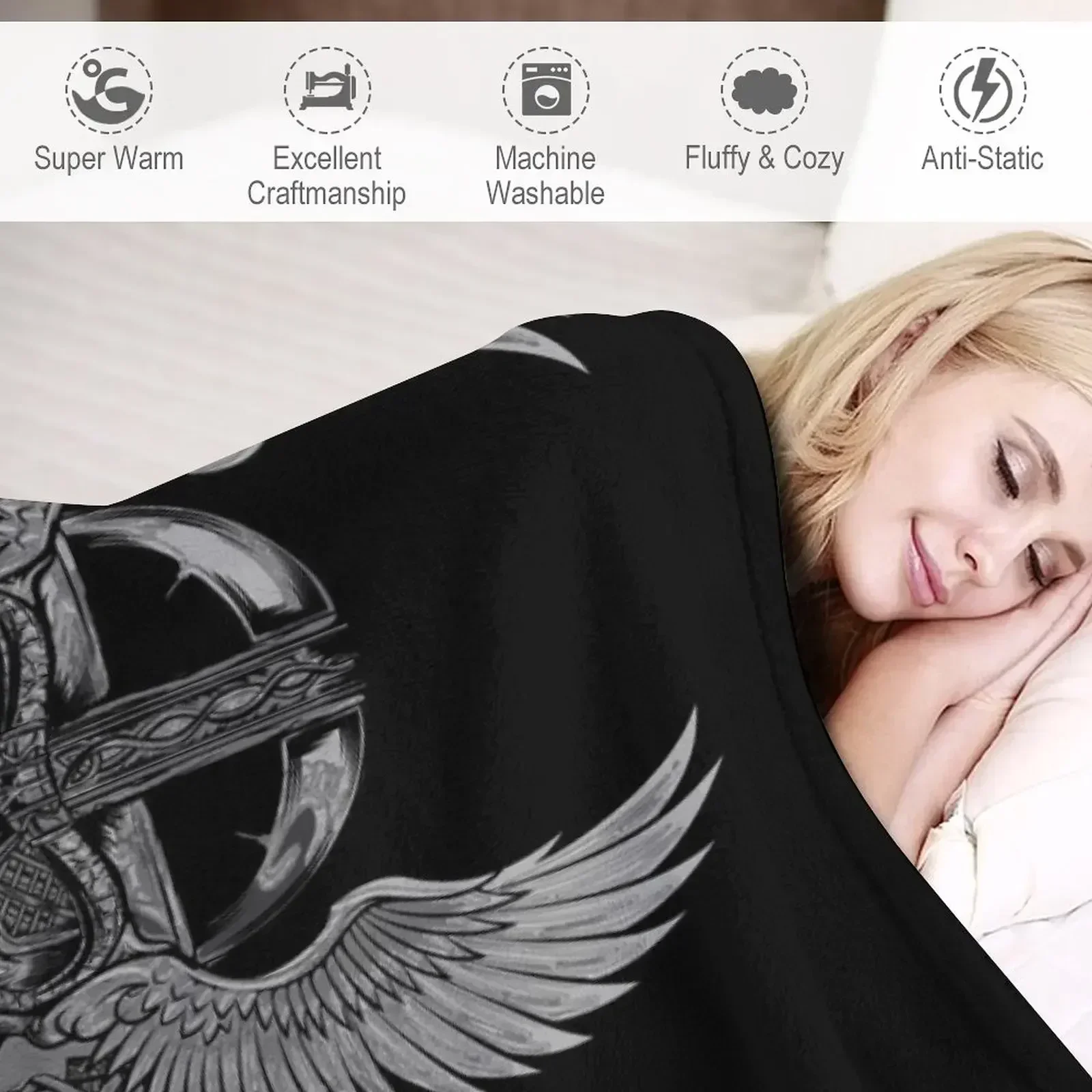 Скандинавская мифология с вороном Хьюн и Маннинн. Декоративное одеяло для