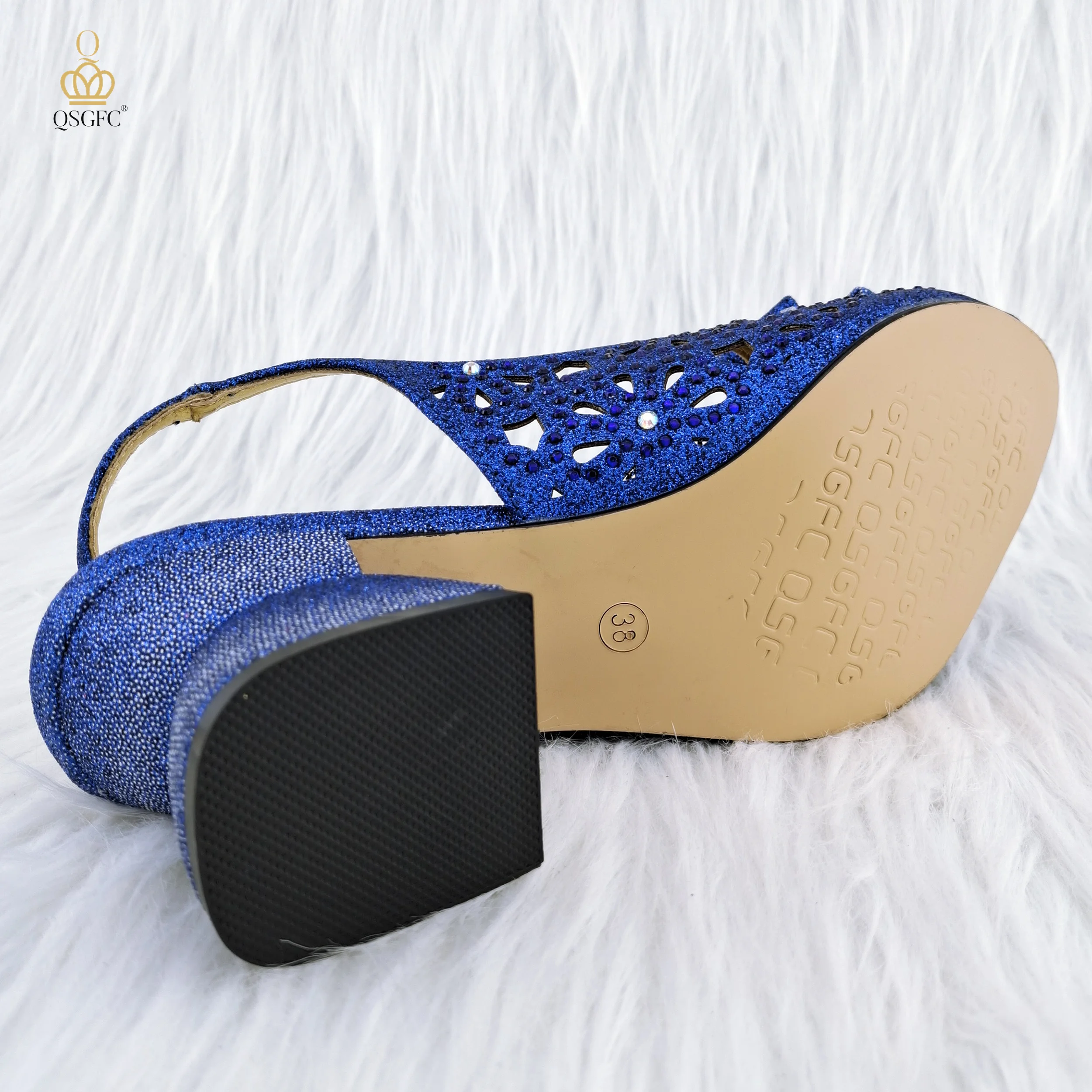 QSGFC 2023 New Product Semi-Circle Design Hollow Splicing Style Bag Big Diamond Decoration Noble Shoes