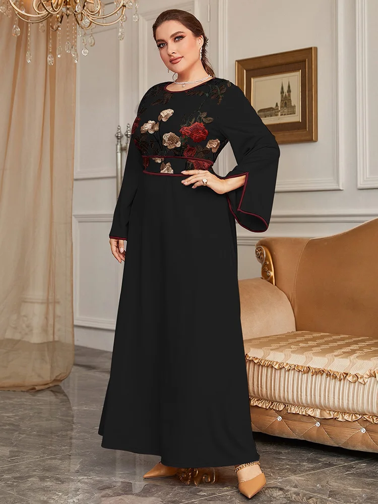 Рисунок 5 - Женское платье-макси с длинным рукавом