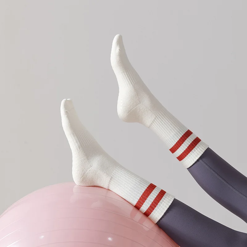 Solid Color Striped Mid-calf Yoga Socks Cotton Breathable Non-slip Pilates Socks Fitness Dance Floor Socks Sport Yoga Aids Socks