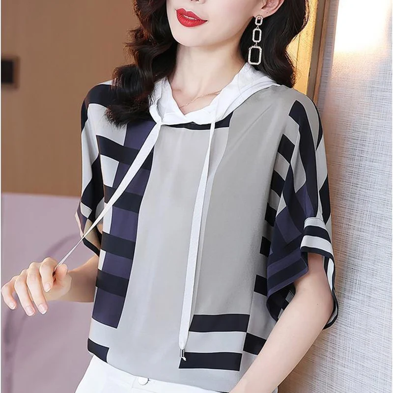 Summer Korean Fashion Short Sleeve Hoodies Women Casual Loose Plaid Printed Thin Hooded Sweatshirt Ladies Simple All-match Tops