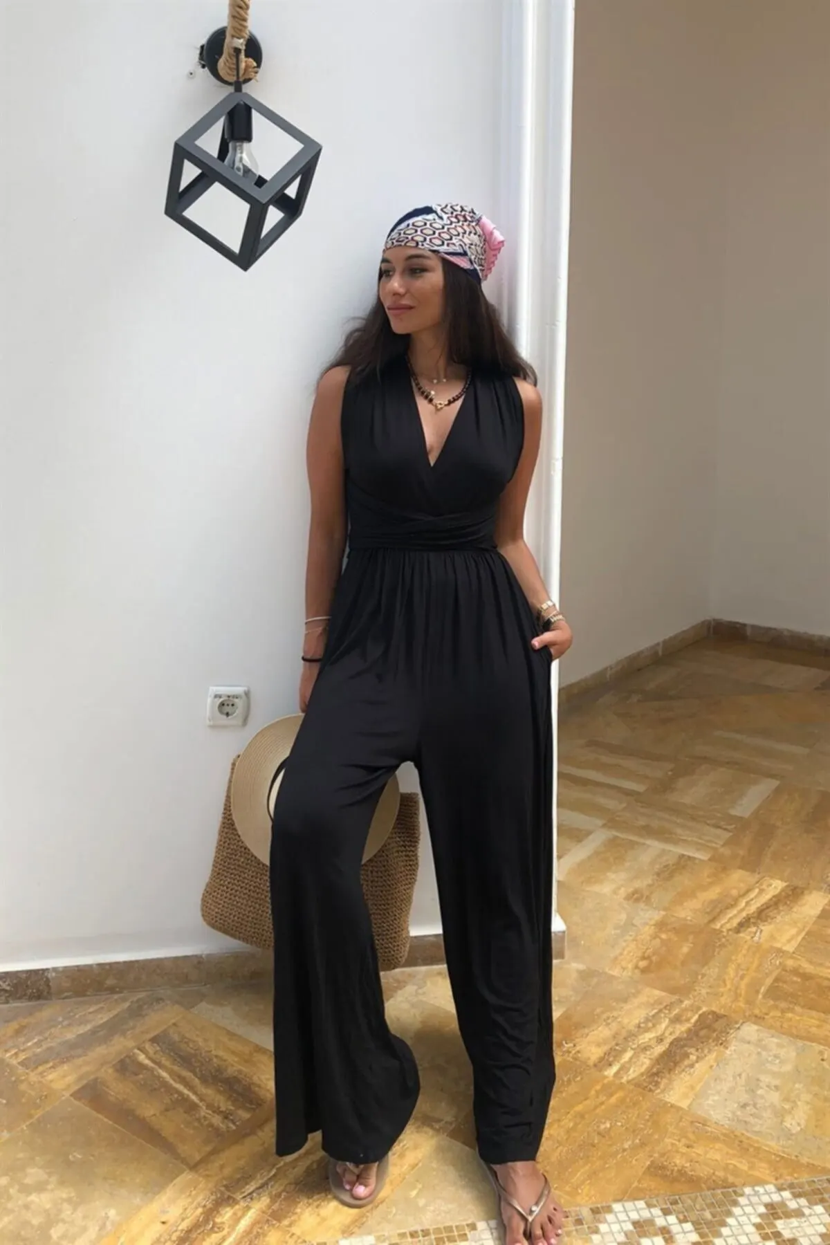 

Women's Overalls V-Neck Halter Maxi Design Black Jumpsuit Hot Casual Fashion Sleeveless Baggy Trousers Overalls