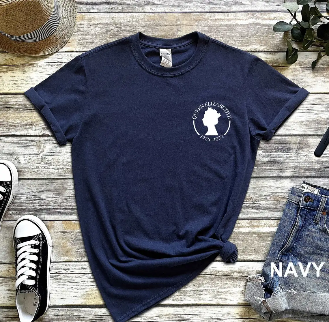 

The Queen'S Funeral Shirt Pocket Size Queen Elizabeth Lover Shirt Rip Elizabeth Shirt 1926-2022 Xs-5Xl Custom Gift