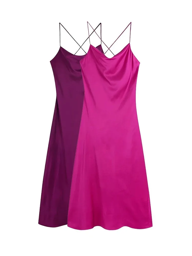 

Платье-миди атласное с открытой спиной и тонкими бретельками