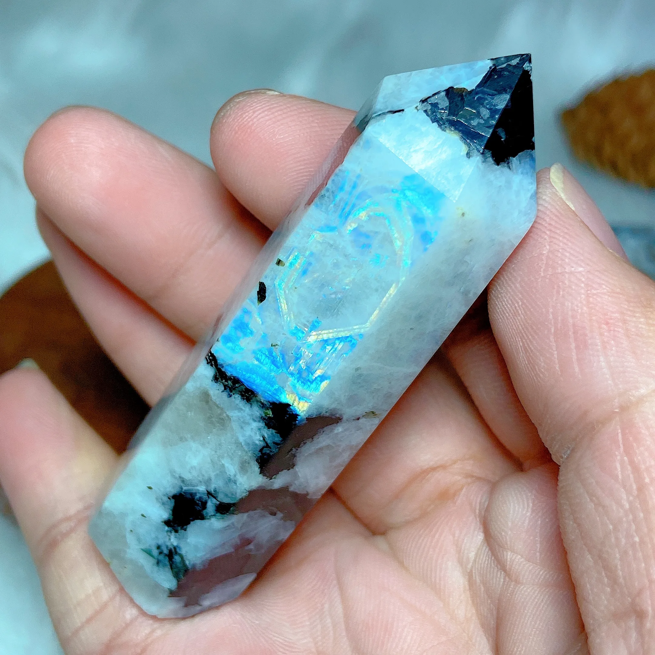 Натуральный кристалл