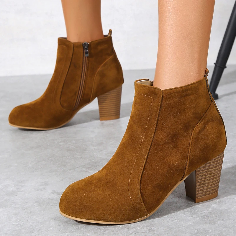 

Lucyever 2022 новые модные женские ботильоны на толстой подошве на молнии из флока на высоком каблуке женские темно-коричневые ботинки на платфор...