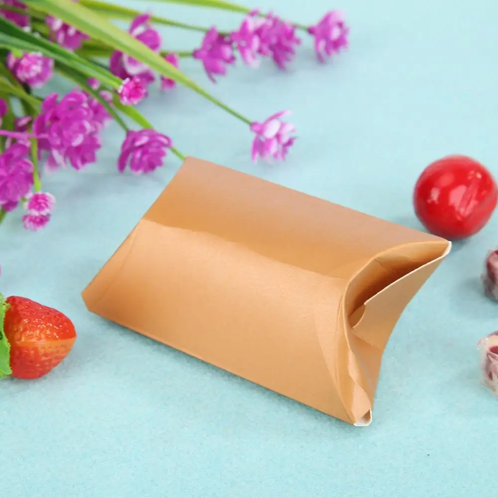 

10pcs Pillow Shape Candy Boxes Environmental Protection Security Non-toxic Present Pouch Wedding Favor Supply Chic Candy Bag