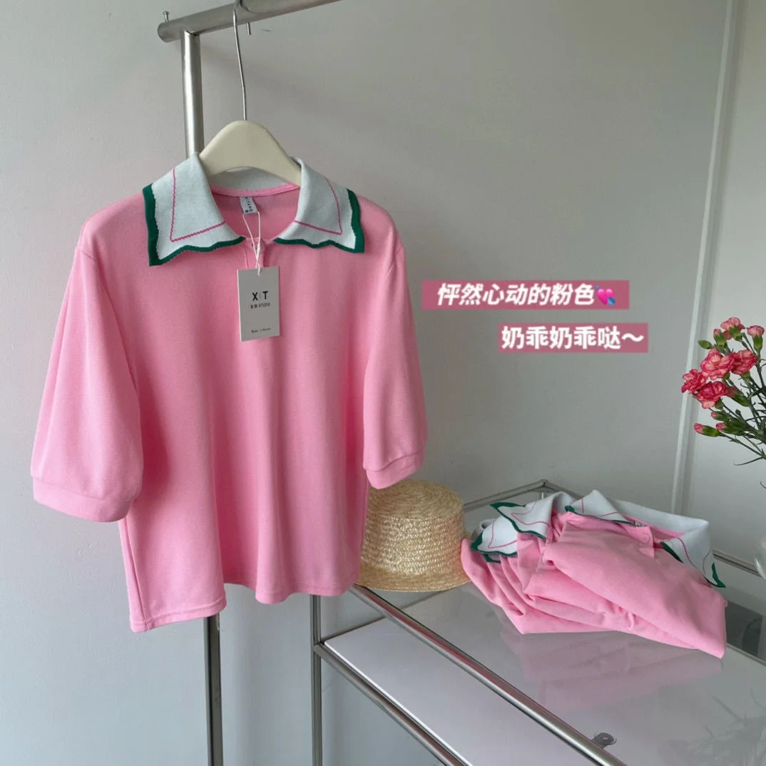 Женская футболка-поло с коротким рукавом и воротником-стойкой |