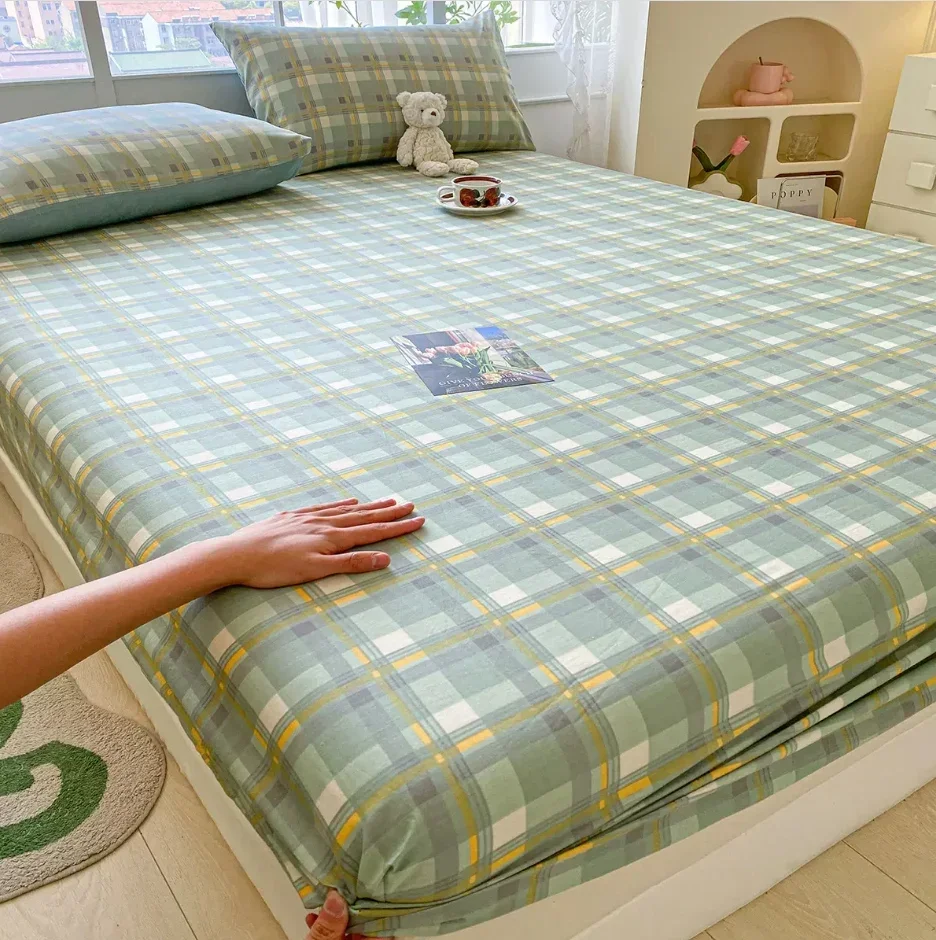 Комплекты эластичных простыней из 100% хлопка с клетчатым принтом + наволочки 2