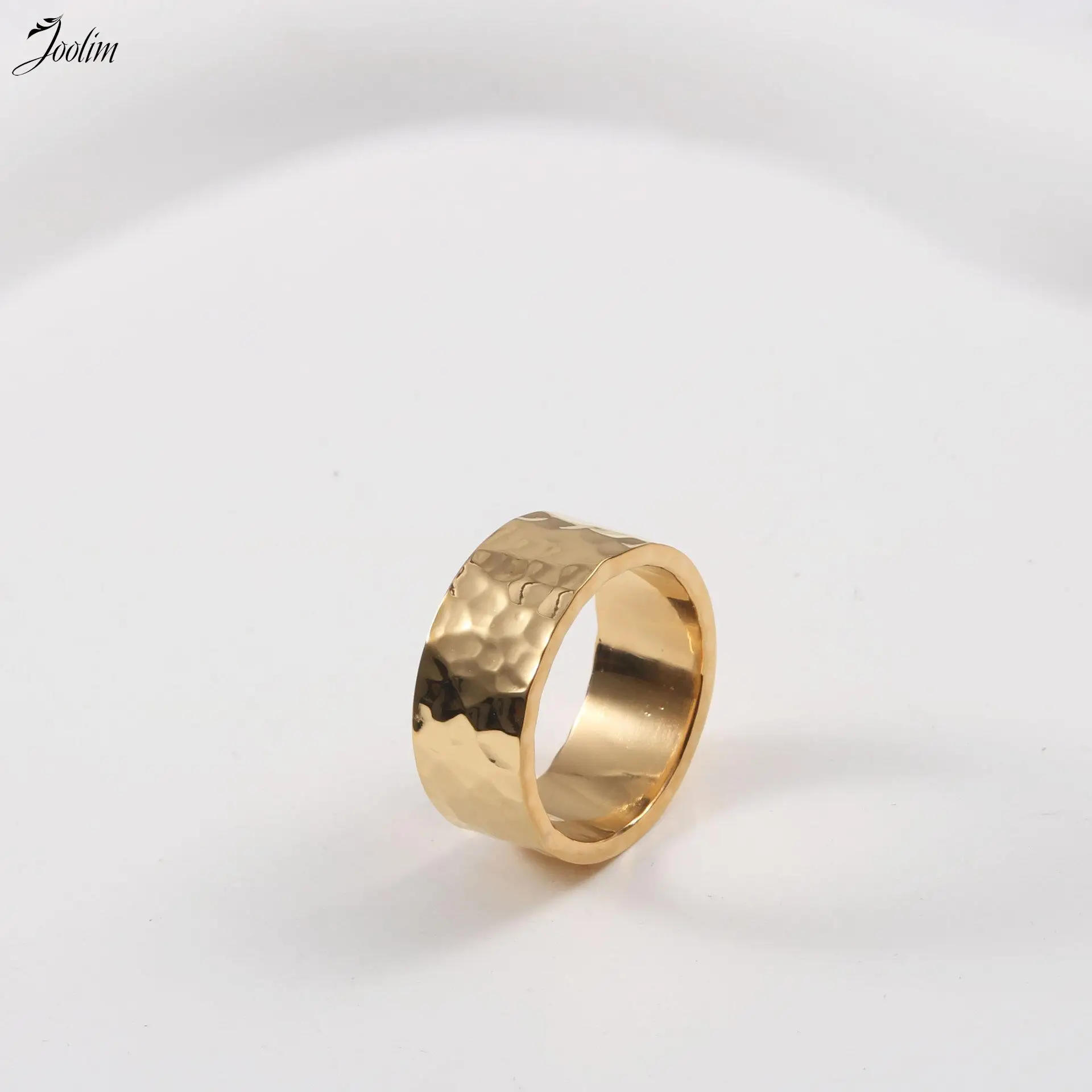 

Joolim High End Gold Finish Tarnish Free Permanent Hand-made Hammer Rings 18K pvd Plated Stainless Steel Jewelry Wholesale