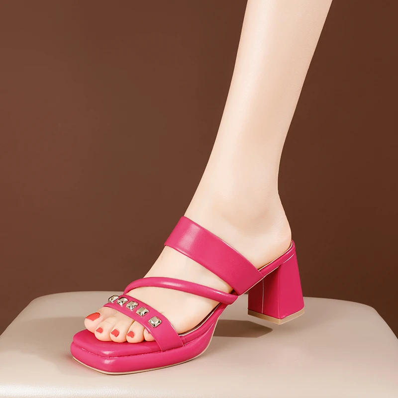 

Женские летние шлепанцы, женские сандалии, модные кожаные уличные повседневные туфли на платформе и каблуке с открытым носком, размеры до 46