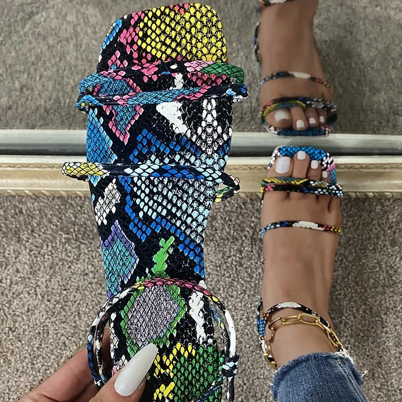 

2022 Summer Sandals Women Fashion Clip Toe Snakeskin Pattern Flat Casual Ankle Strap Plus Size