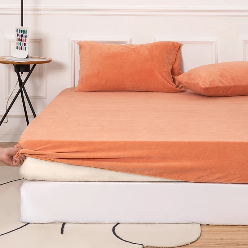 

Bonenjoy Flannel Fitted Bed Sheet Solid Color Fluffy Bed Sheet with Elastic Single/Queen/King Size Winter Warm Bed Cover 180x200