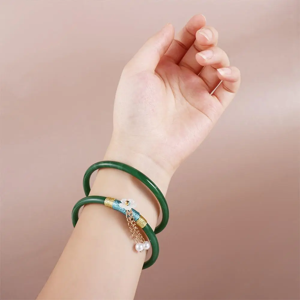 Очаровательные девушки в национальном стиле подарок другу минимализм ювелирные