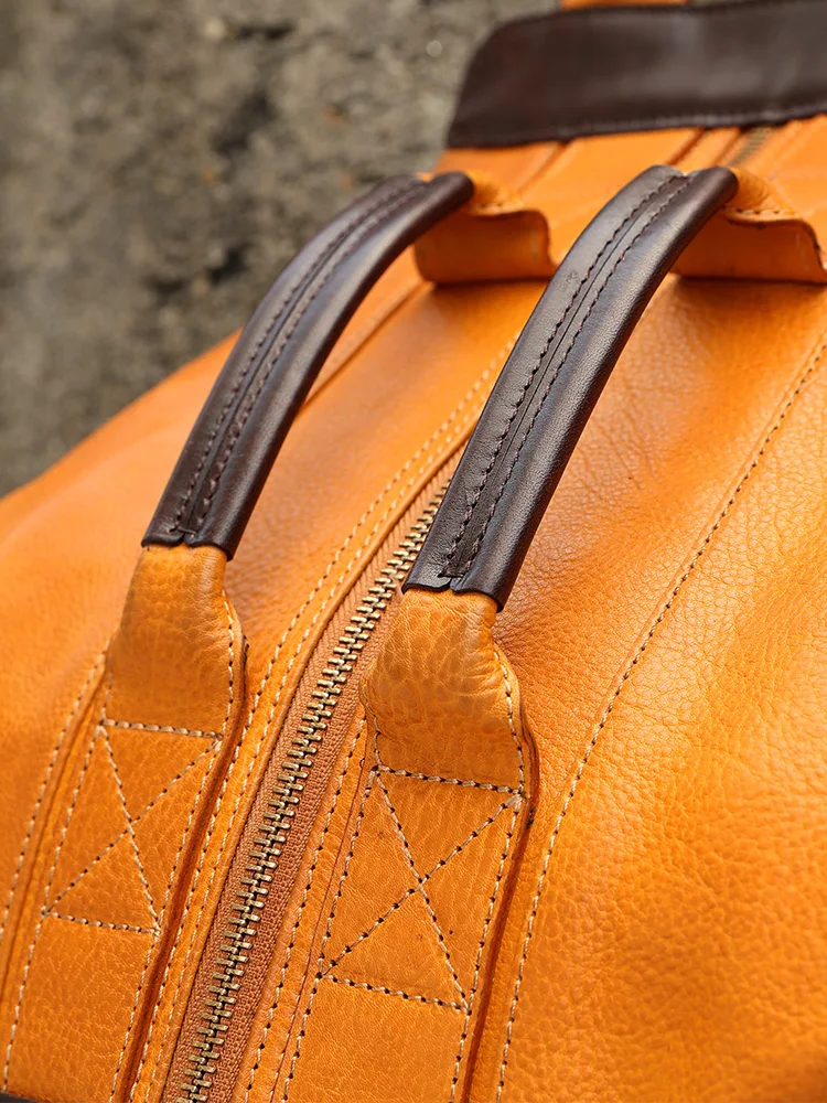 Рисунок 5 - Вместительный рюкзак из воловьей