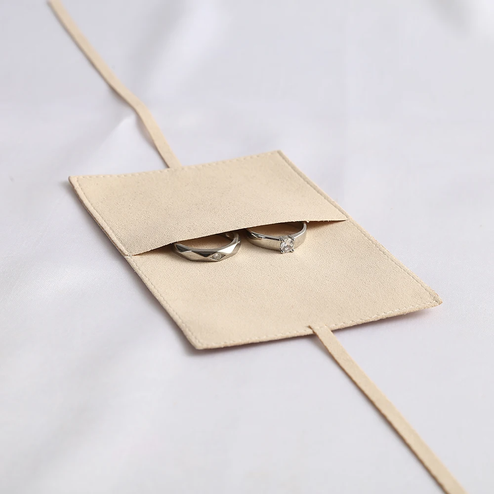 Storange Packaging Pouch Wholesale Beige Microfiber Jewelry Ring Earrings Suede Envelope Bag with Rope Wedding Gift Party