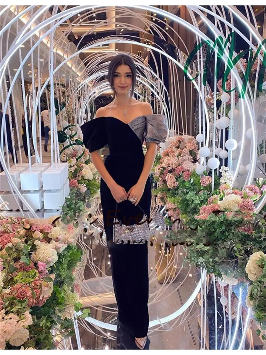 

Black Off Shoulder Saudi Arabia Long Evening Dresses Sleeveless Shiny 2023 Formal Party Night Prom Gowns Robe de soiree