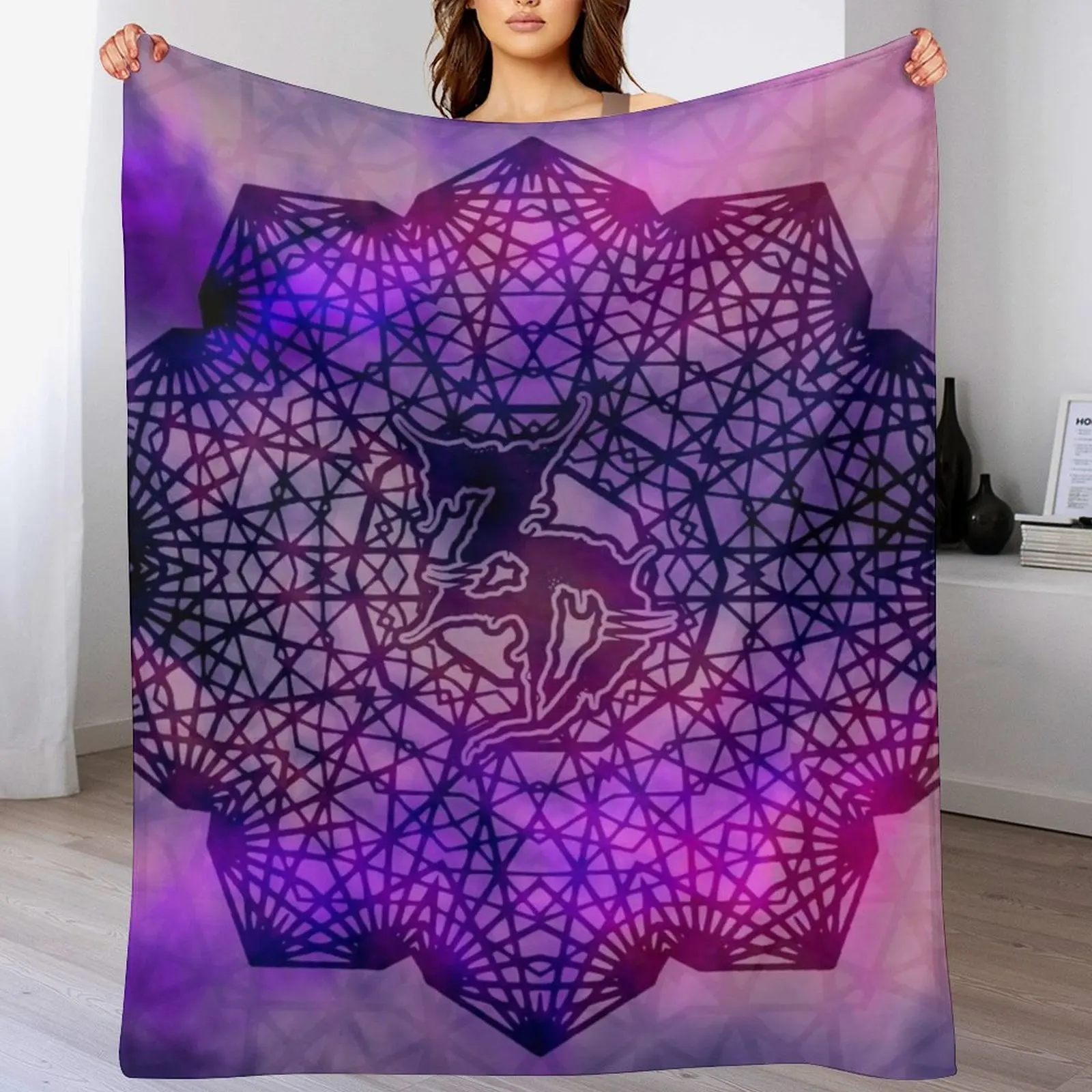 Пушистое одеяло Zeds Dead Mandala фиолетовое