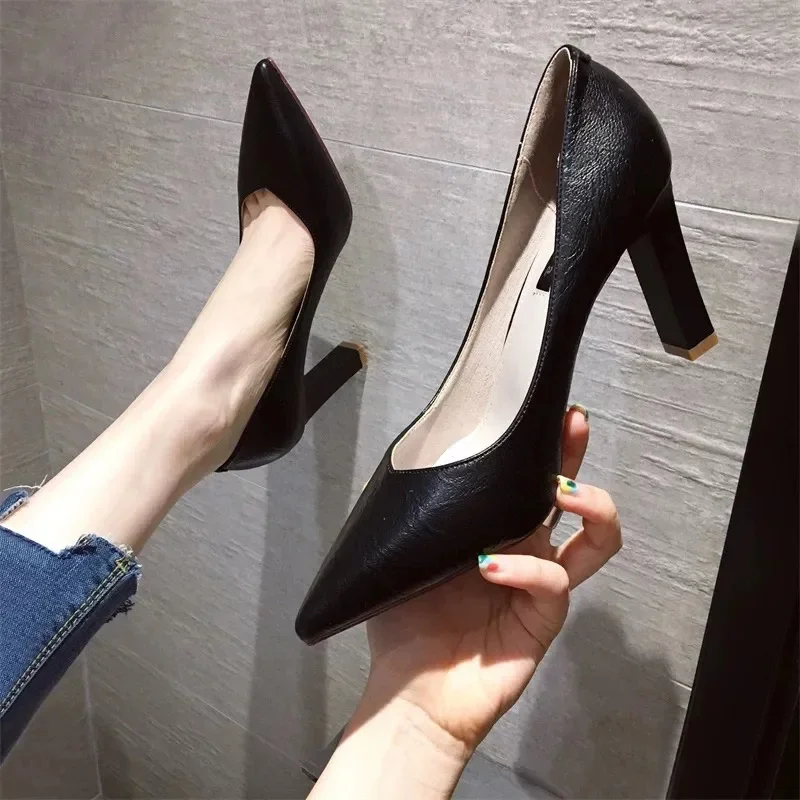 

Sapatos Femininas Women Cute Light Weight Spring Slip on Stiletto Heel Shoes for Sexy Party Night Club Lady Classic Pumps G1124