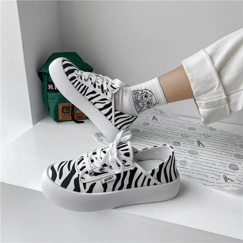 Cow Print Canvas Shoes for Women Japanese Style Fashion Autumn Platform Sneakers All-match Streetwear Daily Wear Ladies Footwear