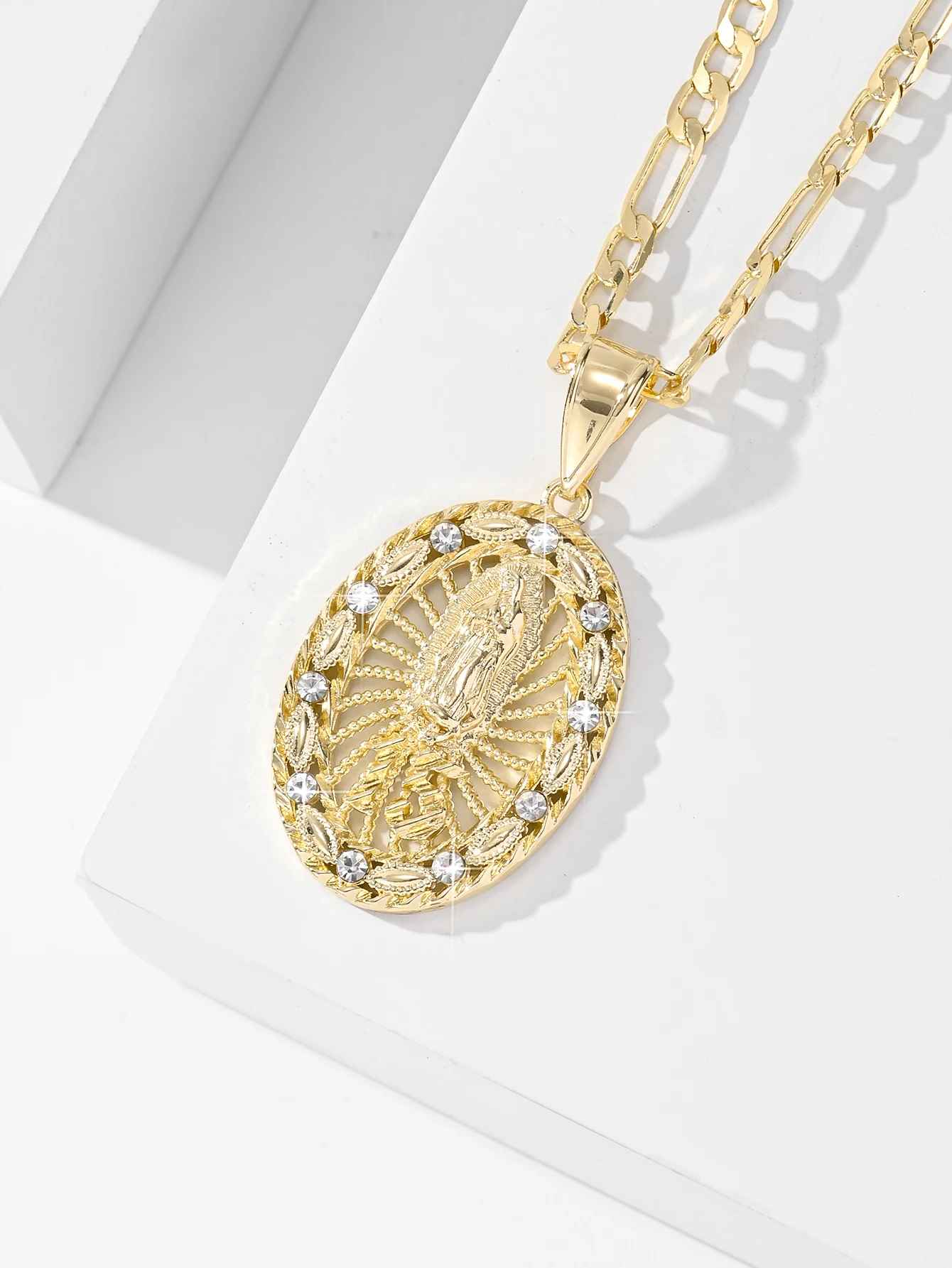 Винтажное ожерелье с медным инкрустацией цирконием 14-каратное золото