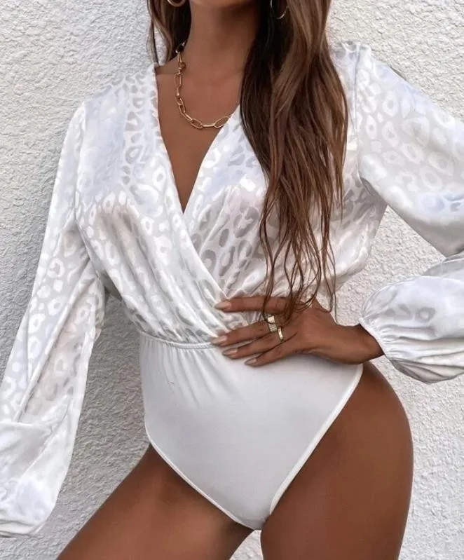 

Women's dome sleeve Tights V Neck long sleeve top Sexy and elegant lining 2022 women's top