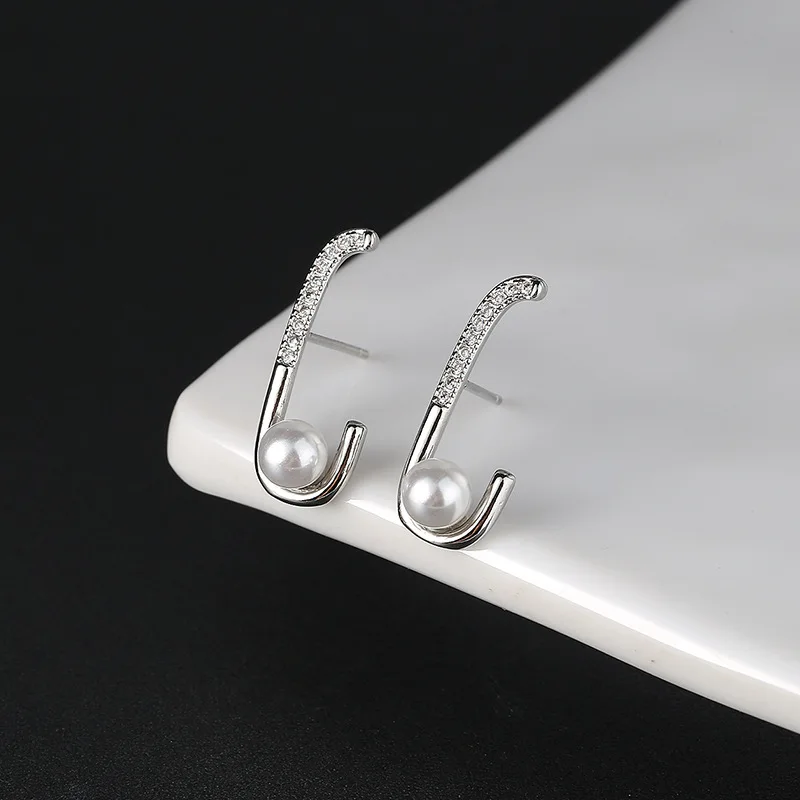 

Delicate Design Personality Elegant Geometric Earrings Simply Temperament Simulated Pearl Earring Pretty Earrings For Women