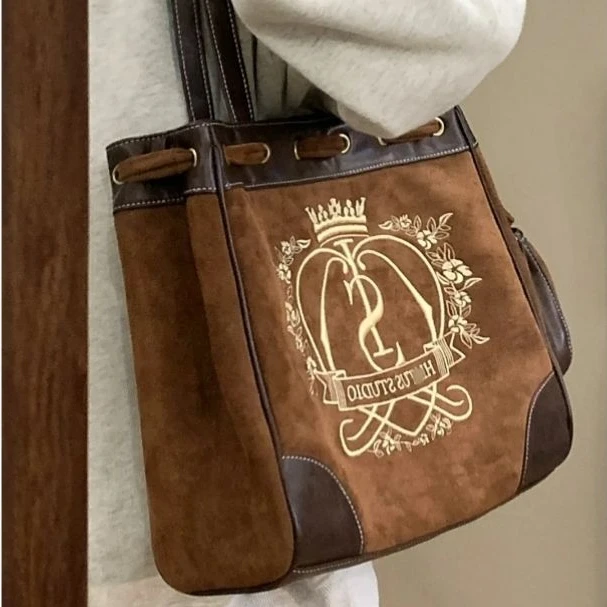 

Winter Pu Suede Retro Large Capacity Messenger Bag Flower Crown Embroidered Tote Bag Shoulder Bags Women Bag Handbag Storage Bag