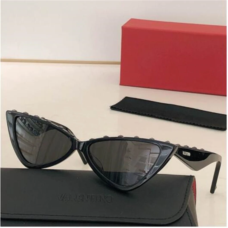 

ZOWENSYH women's fashion explosion triangle sunglasses cat eye stud luxury glasses Brand designer same style 101
