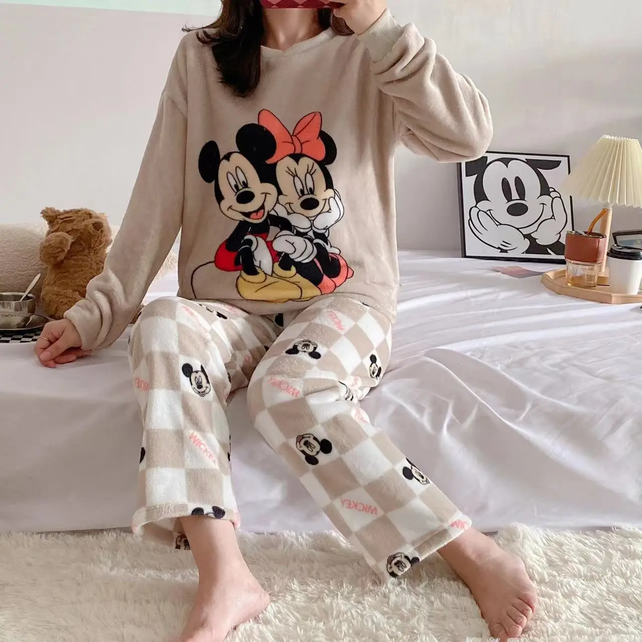 Disney Flannel Mickey Minnie Mouse Pajamas Set Thick Warm Sleepwear Nightwear Female Loose Pijamas Suit Coral Fleece Loungewear