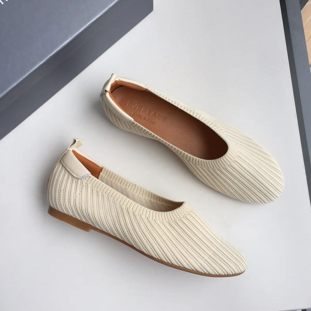 

Comemore 2022 New Comfortable Breathable Round Toe Luxury Grandma Slip-on Shoes Elderly Soft Sole Womens Shoe Flats Moccasins 39