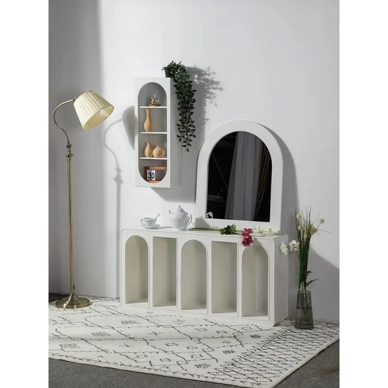 Книжный шкаф кремового цвета декоративная полка для прихожей гостиной