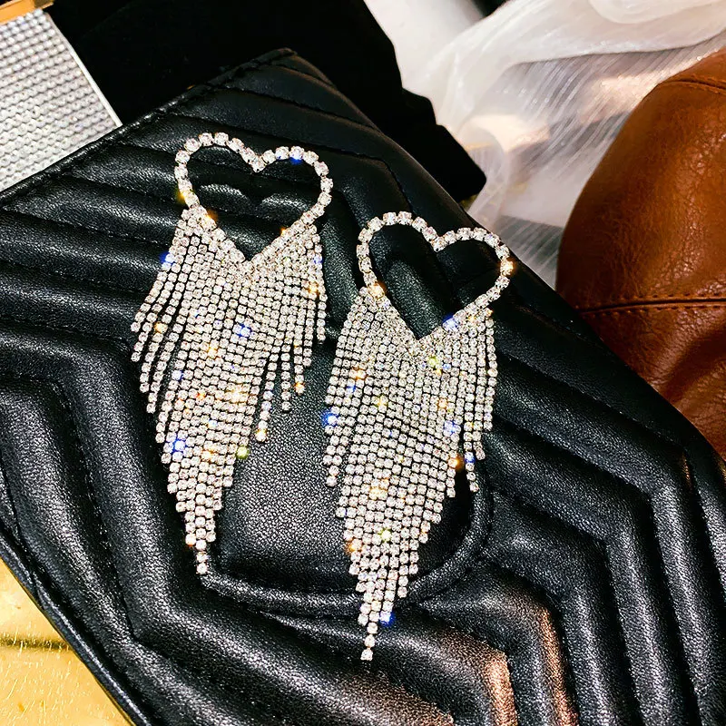 

2023 Luxury Exaggerated Full Crystal Heart Tassel Earrings for Women Lady Fashion Statement Daily Party Earrings Jewelry Gift