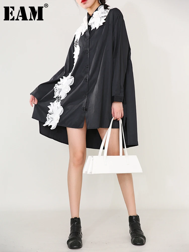 

[EAM] Women Black Floral Decoration Big Size Blouse New Lapel Long Sleeve Loose Shirt Fashion Spring Autumn 2022 1DD481001