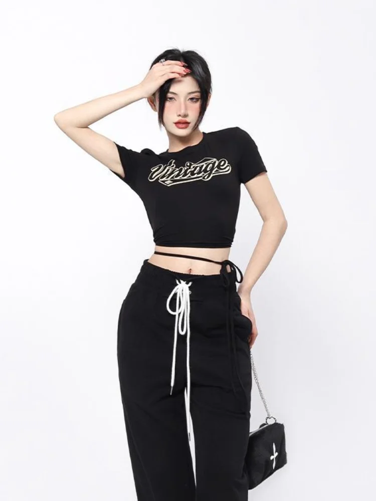 

Укороченная футболка QWEEK Y2k с черными буквами, Женская корейская мода, уличная одежда Kpop, тонкие облегающие футболки, укороченные топы с коротким рукавом, 2023
