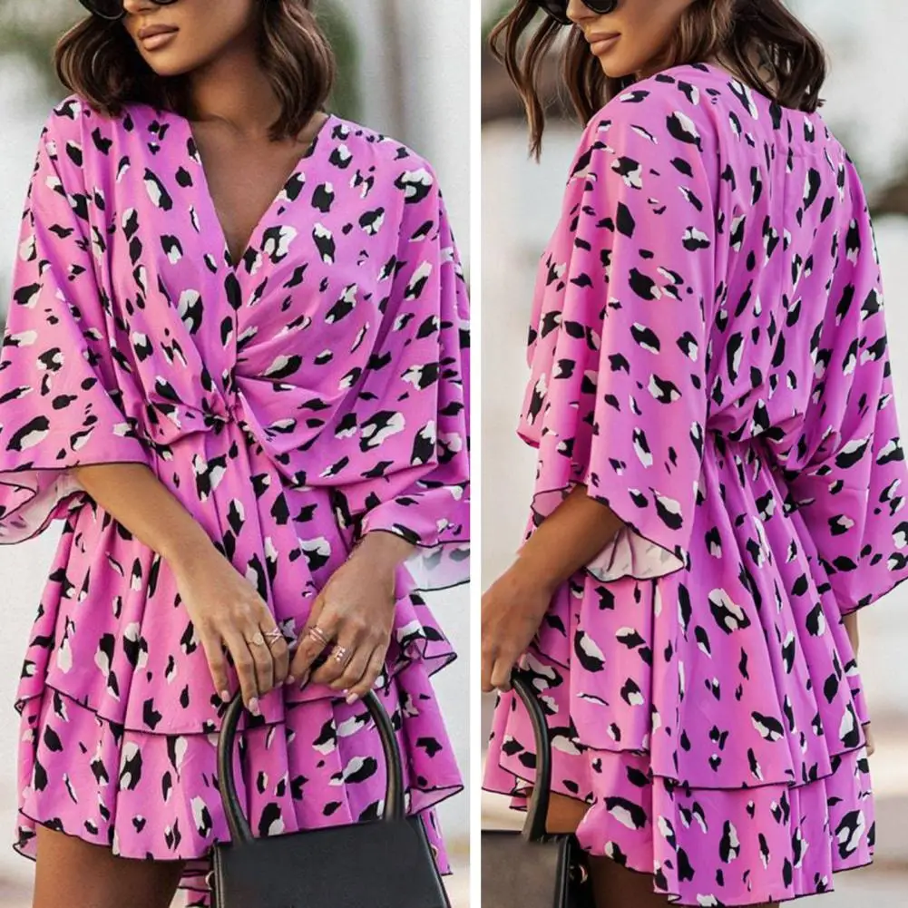 

Осеннее Асимметричное мини-платье для женщин, модное Повседневное платье для отпуска в богемном стиле с принтом, женские платья с рукавом летучая мышь и оборками