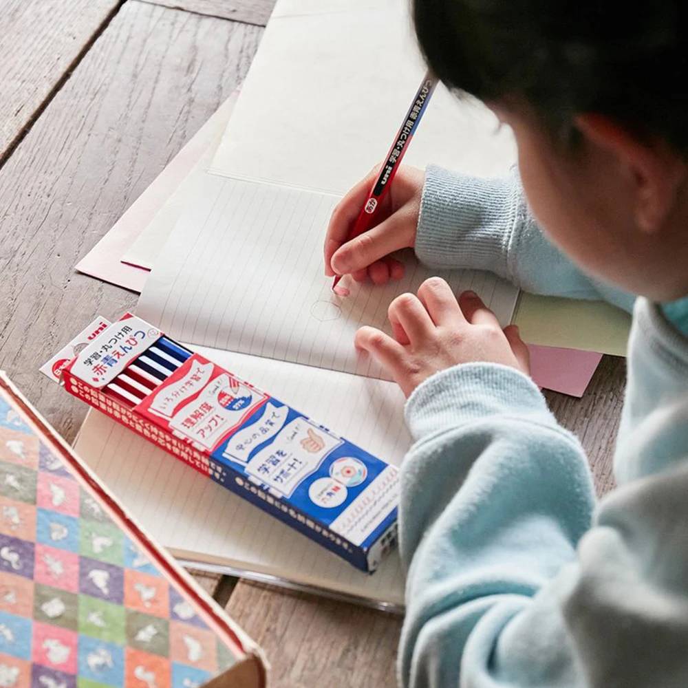 Набор японских карандашей Uni шестигранных деревянных 12 шт. 772 Обучающий набор