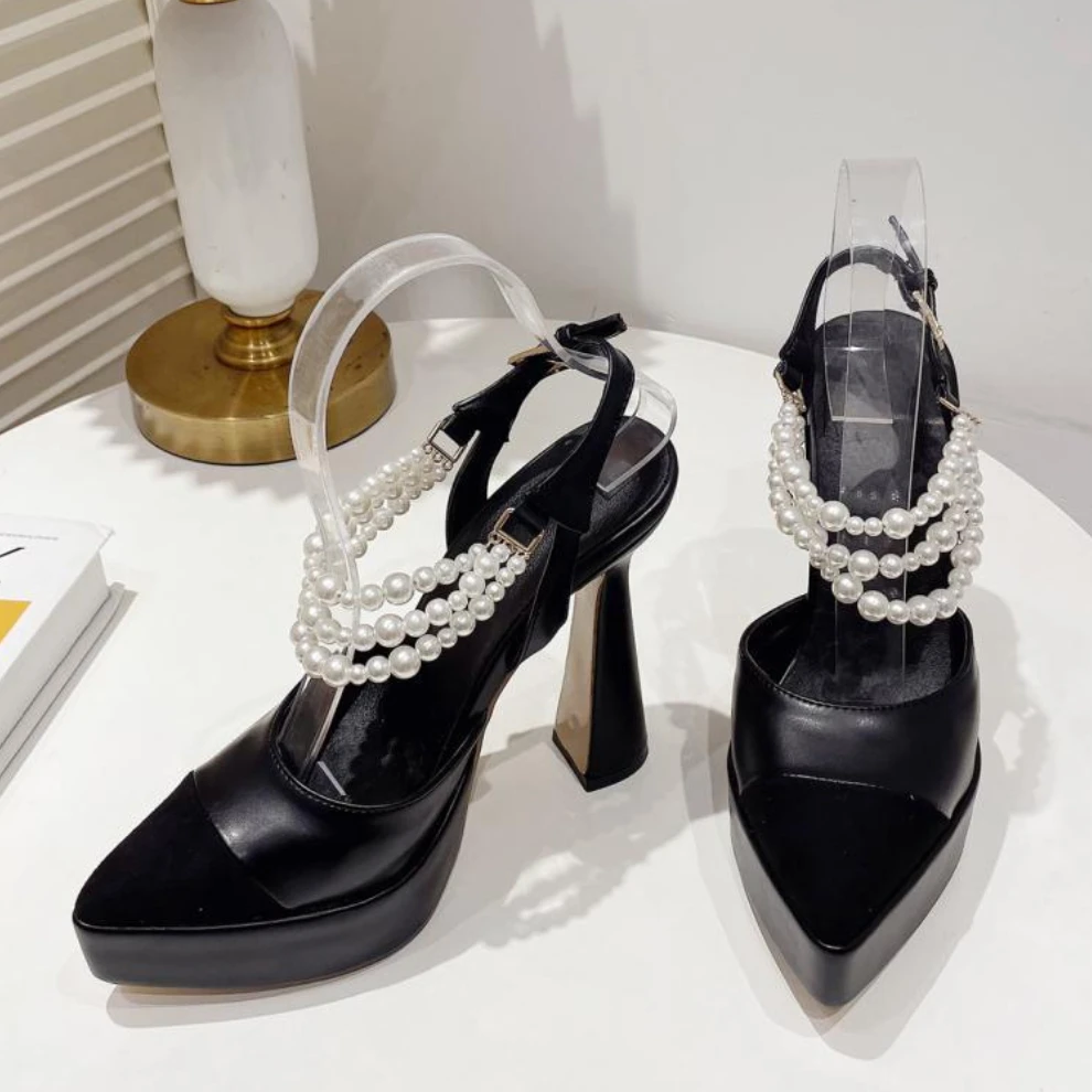 

Дизайнерские стильные женские туфли-лодочки, модные босоножки на высоком массивном каблуке и платформе с острым носком и бусинами, женская ...