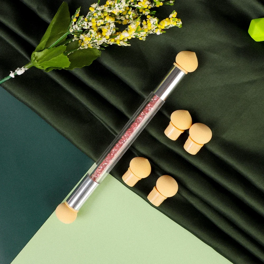 

Аксессуары для маникюра с блестками и градиентом цвета