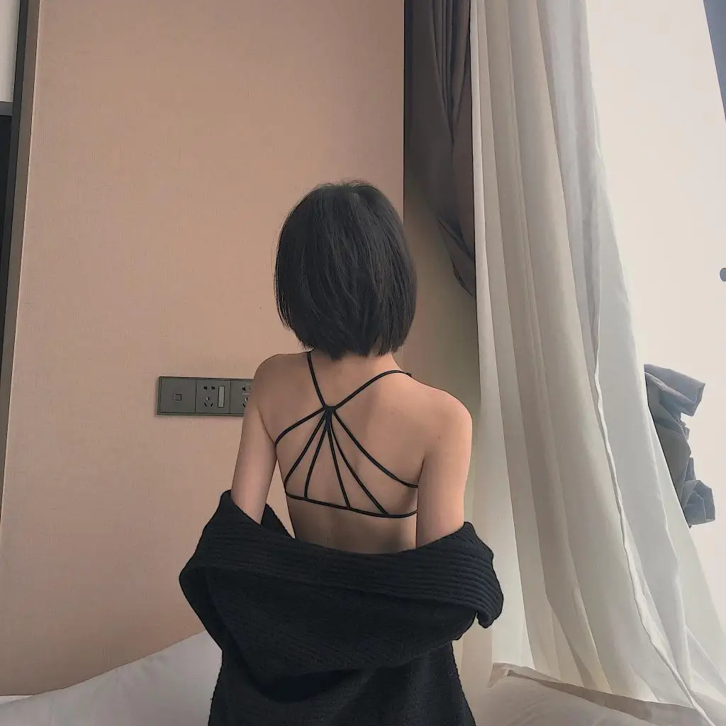 

Комплект французского нижнего белья в европейском и американском стиле, бюстгальтер с треугольной чашкой без косточек, Женский и студенческий бюстгальтер, сексуальный бюстгальтер в европейском и американском стиле без