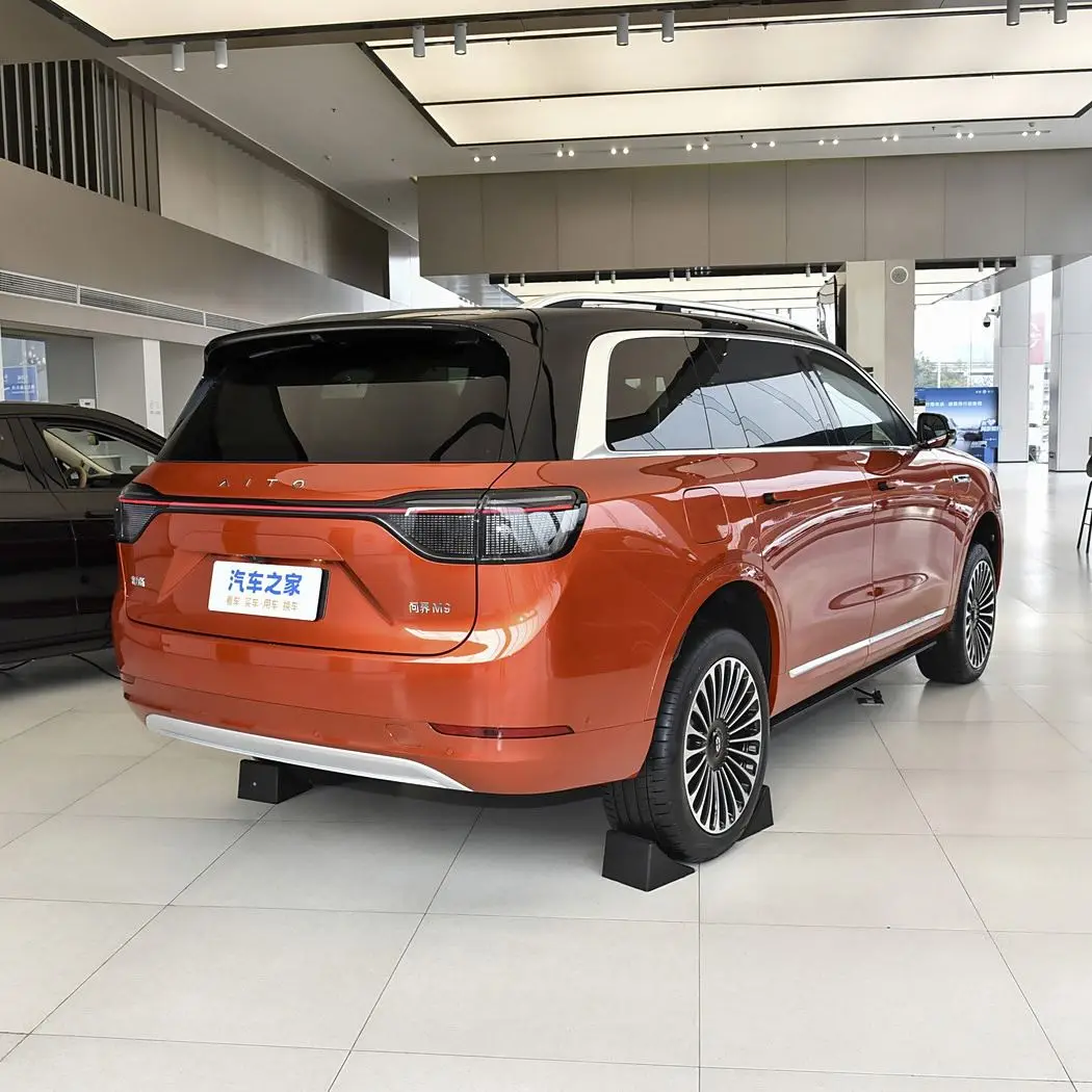Фото Электромобиль Wenjie M9, 2024, удлиненный автомобиль дальнего действия, 4WD, 630 км, бывшая в употреблении электромобиль, большой электрический внедорожник №1