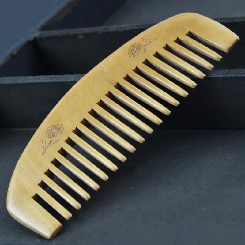 1PC Natural Peach Wood Hair Comb Curved Sandalwood Anti-static Health Care Brush