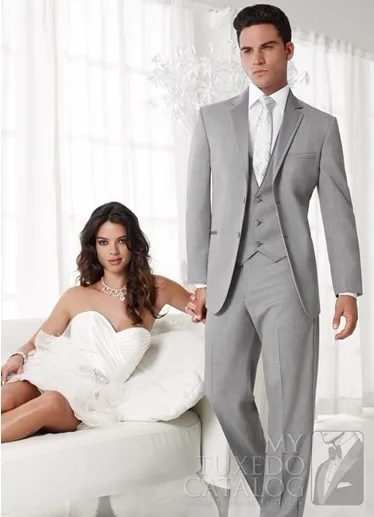 

2022 New Fashionable Mens Suits Groomsmen Notch Lapel Groom Tuxedos Light Grey Strips Wedding Best Man Suit (Jacket+Pants+Vest)