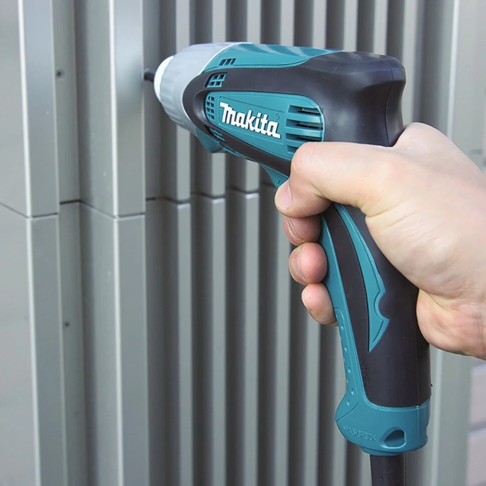 Ударный сетевой шуруповерт Makita TD0100 230Вт - 100Нм |