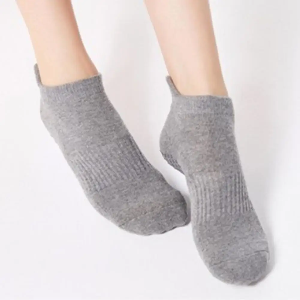 

Yoga Socks Elastic Sweat Absorption Fitness Socks Moisture Removal Foot Wearing Pilates Socks Cotton Back High Yoga Socks