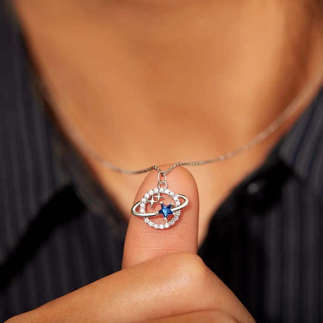 

Новое ожерелье Стразы с подвеской в виде планеты из голубого циркония, ожерелья с подвеской в виде звезды для женщин и девушек, модная Эстет...